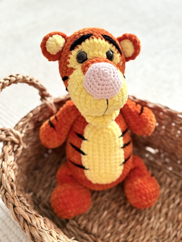 Tigger- Winnie the Pooh ve Arkadaşları Büyük Seri